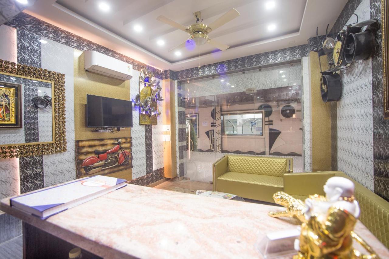 ניו דלהי Hotel Harsha International מראה חיצוני תמונה