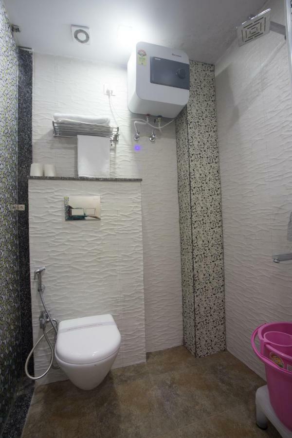 ניו דלהי Hotel Harsha International מראה חיצוני תמונה