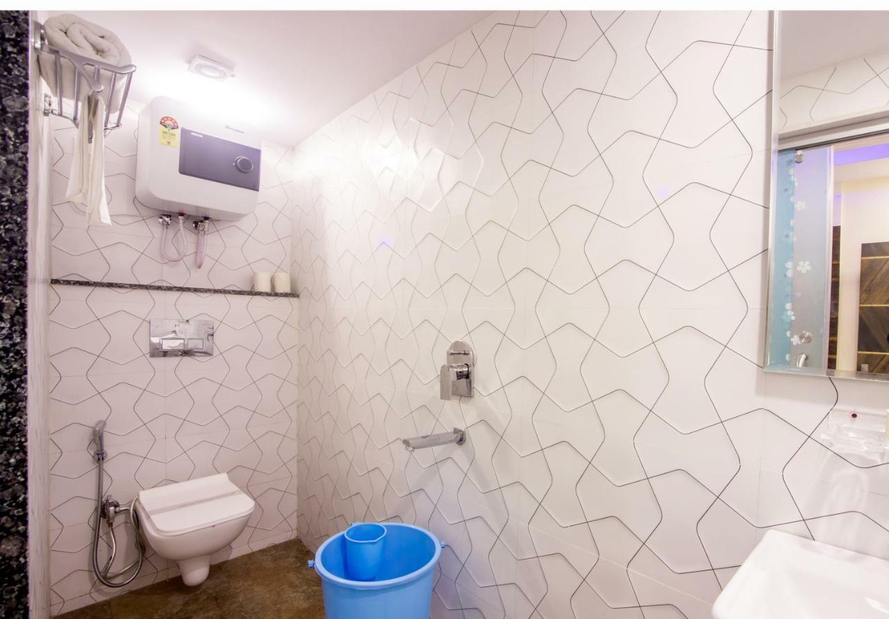 ניו דלהי Hotel Harsha International מראה חיצוני תמונה