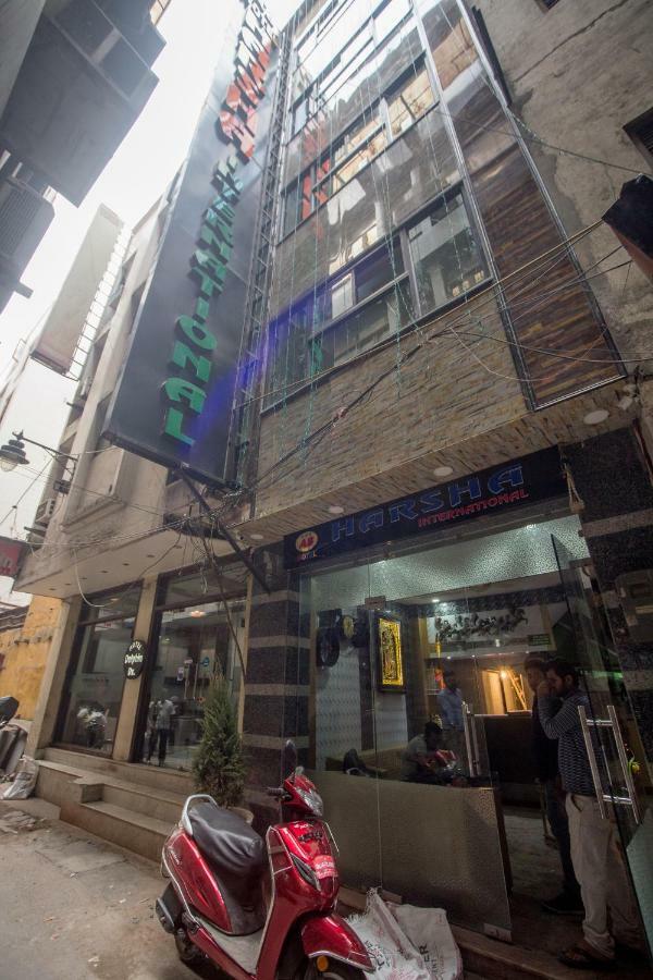 ניו דלהי Hotel Harsha International מראה חיצוני תמונה