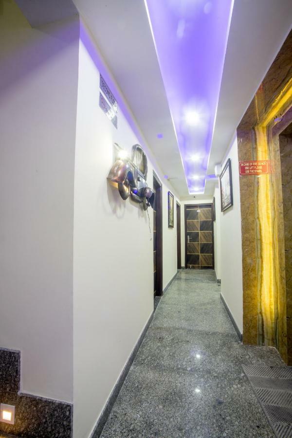 ניו דלהי Hotel Harsha International מראה חיצוני תמונה